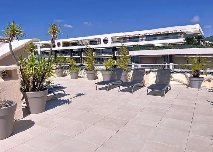 Fantastic Penthouse 3 Bedroom Croisette 406 * Cannes