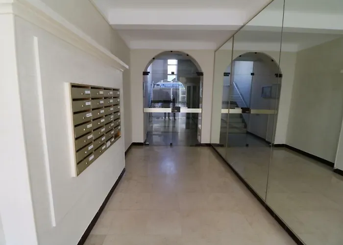 Fantastic Penthouse 3 Bedroom Croisette 406 * Cannes