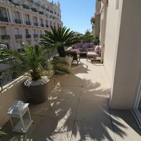 Fantastic Penthouse 3 Bedroom Croisette 406 Cannes